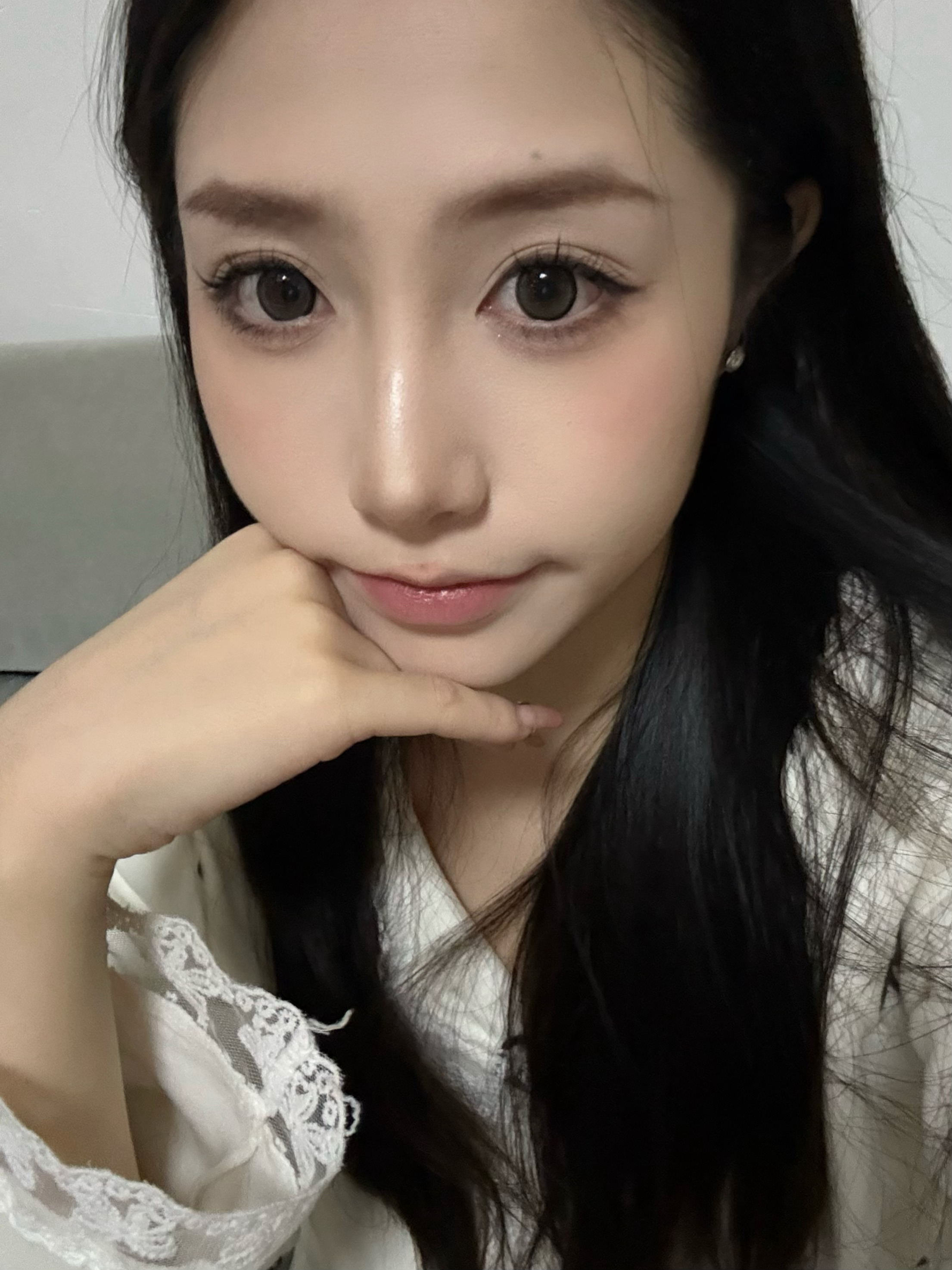 咱们方圆脸近看跟远看是两个人