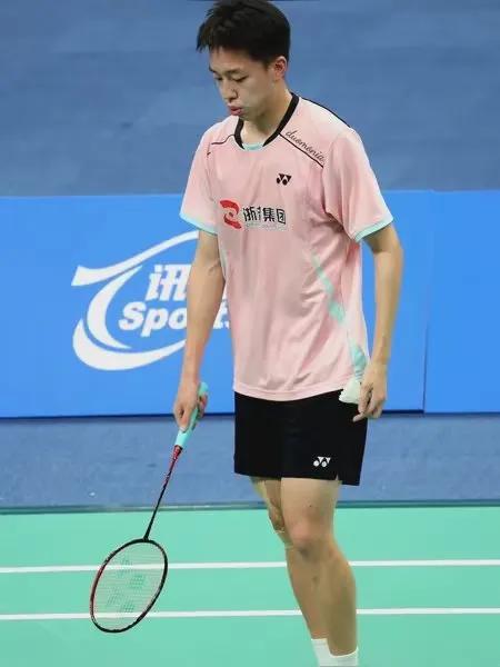 孙超1：2不敌小川翔悟，止步16强。这二人上一场对决，孙超2：1惊险获胜，这一次