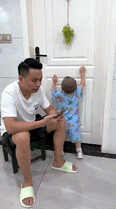 家人们谁懂啊！如今当爹的带娃主打一个“心大”，我家那位简直把“坑娃”刻进了DNA