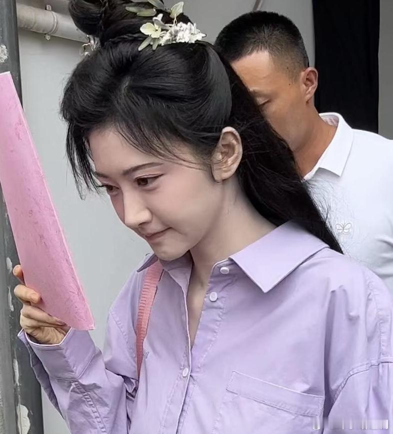 景甜的皮肤真是太好了！真的是适合上镜的那种！！！ ​​​