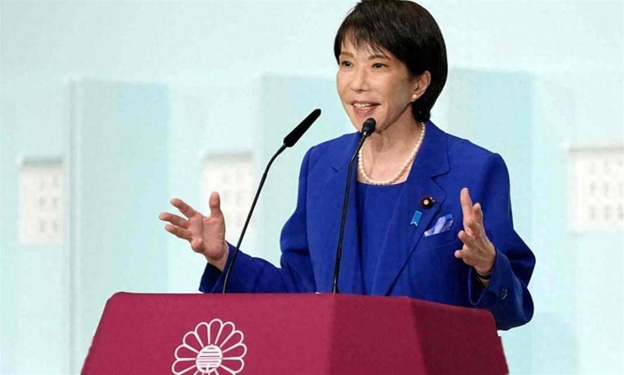 高市早苗刚上台，就迫不及待砸出2026版《防卫白皮书》。这份文件扯下日本最后一块