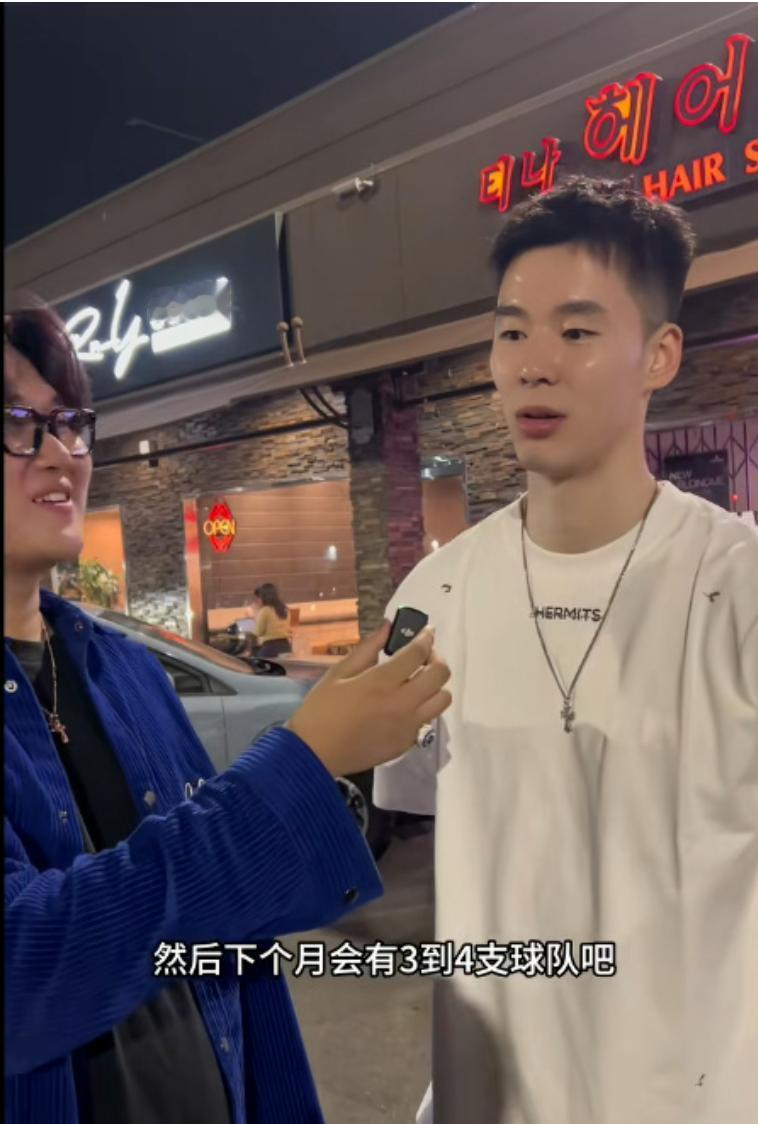 郭昊文按照特点来说倒是可以一招鲜，试训总是个机会，只是NBA允许不防守吗？祝好运