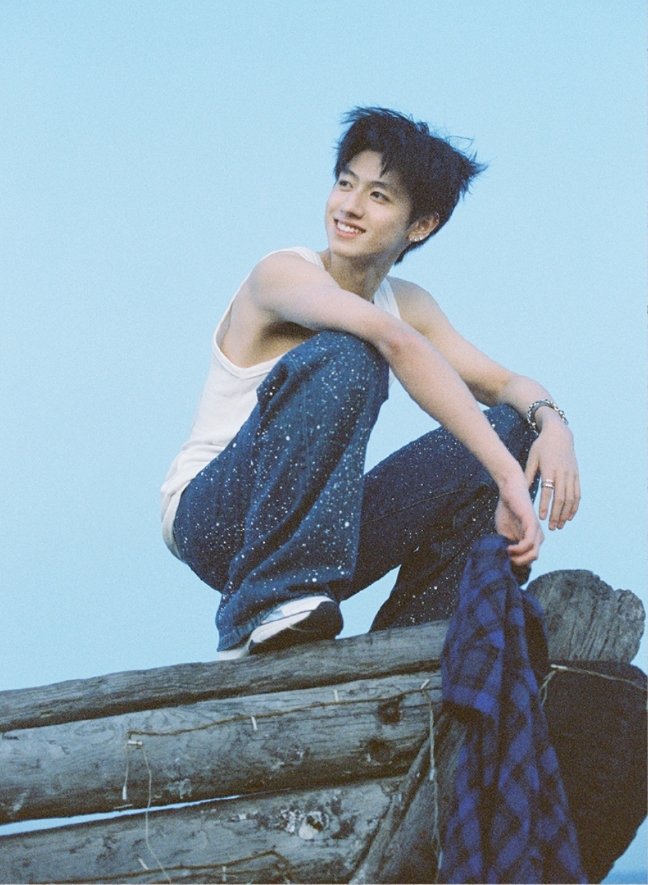 朱志鑫19岁生日大片 朱志鑫19岁生日大片来啦[赢牛奶]倒刺写真每一张都好绝[给