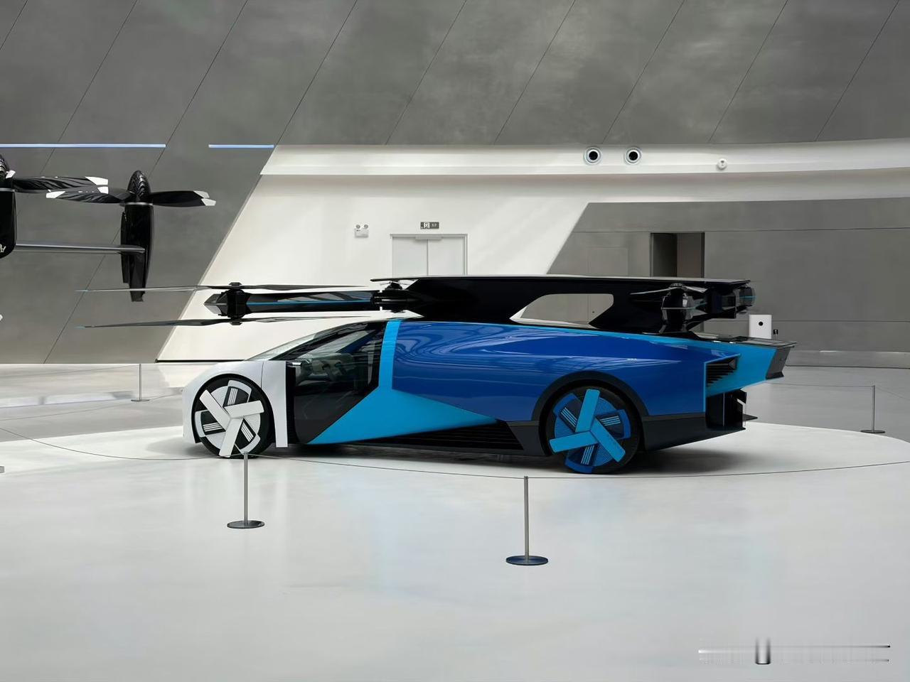 打卡小鹏广州总部，飞行汽车可太炫酷了！