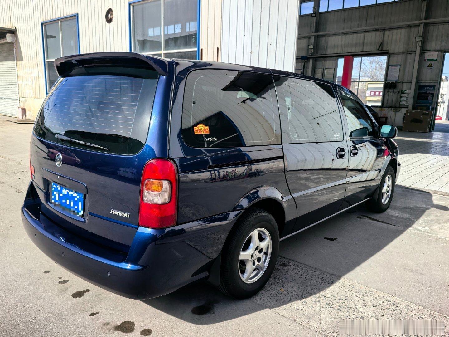 2010年的车原厂已经订不到货了，4S店也放弃了维修，最后还是得咱们自己维修，修