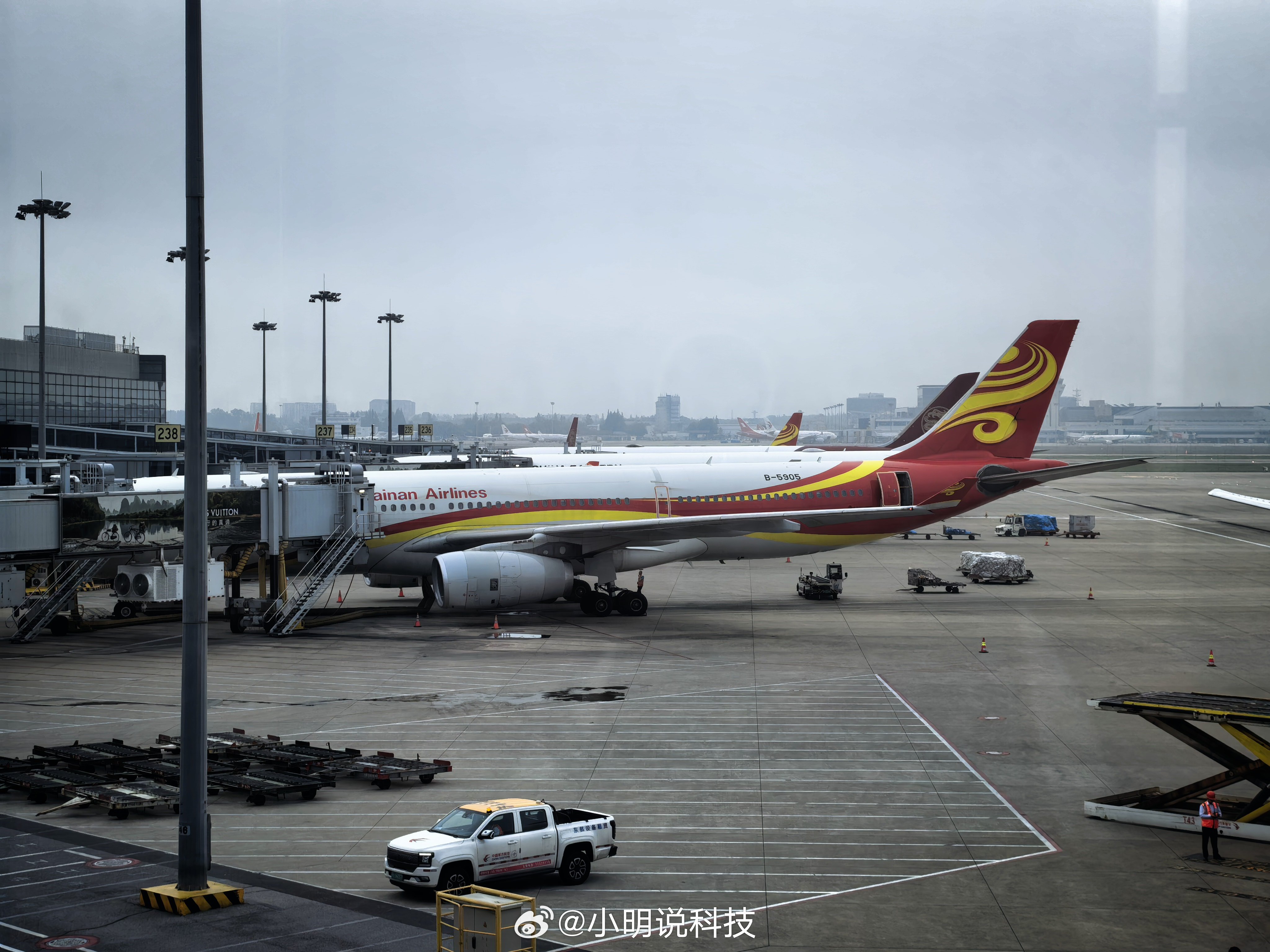 出发是故事，抵达是答案，搭个飞机，回家！生活手记 上海·上海虹桥国际机场