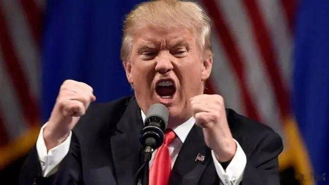 凤凰新闻【出大事了，30国或准备出兵？英法德选边站，特朗普：我可能被弹劾】种种迹