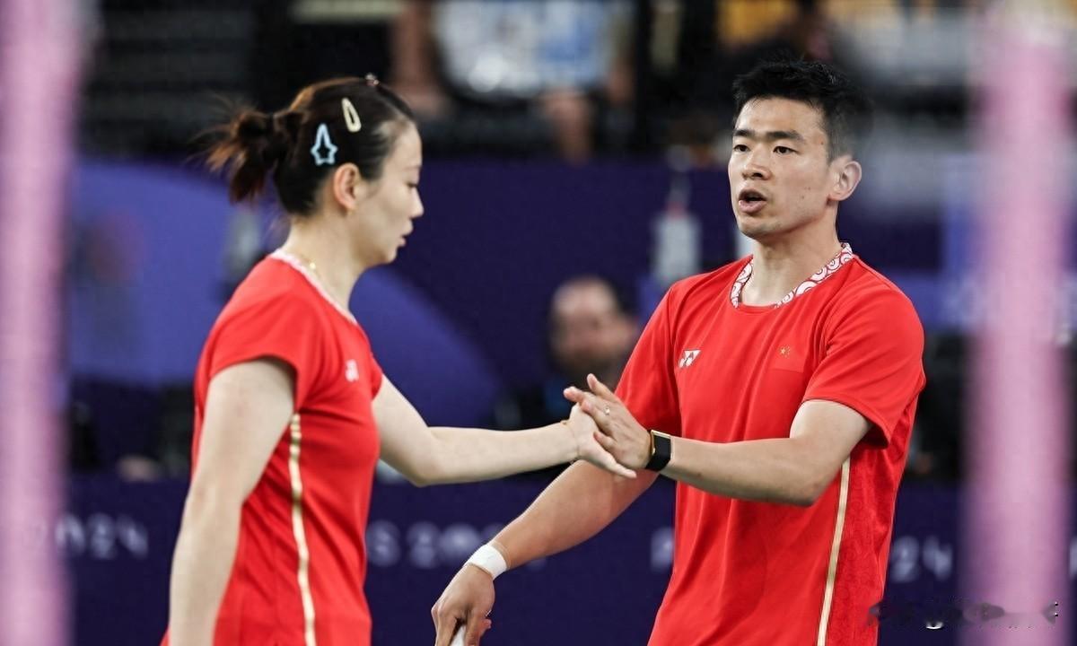 羽球总决赛今日打响！雅思组合告别战引人关注
国羽历史最佳混双组合雅思——郑思维比