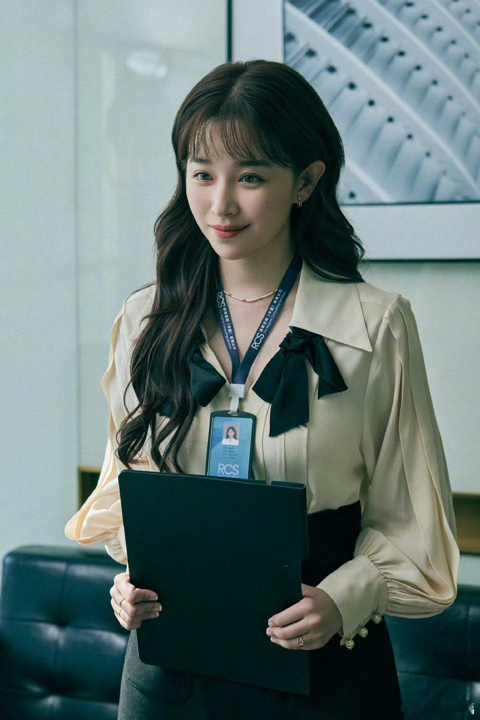 阚清子近照状态姐这状态！岁月和经历真的只会让美女愈发强大。眼神里全是笃定和故事，