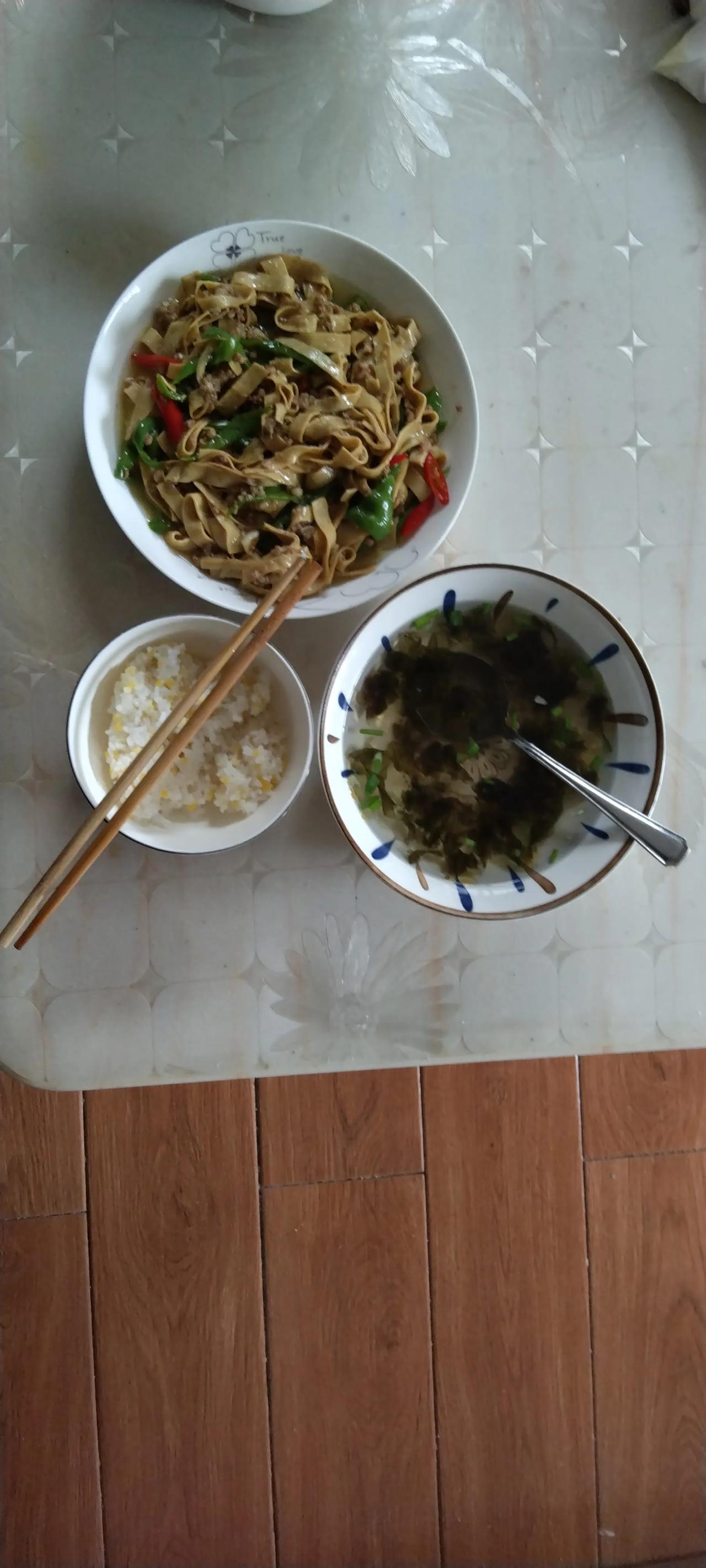 生活就是这么平平淡淡的[呲牙]