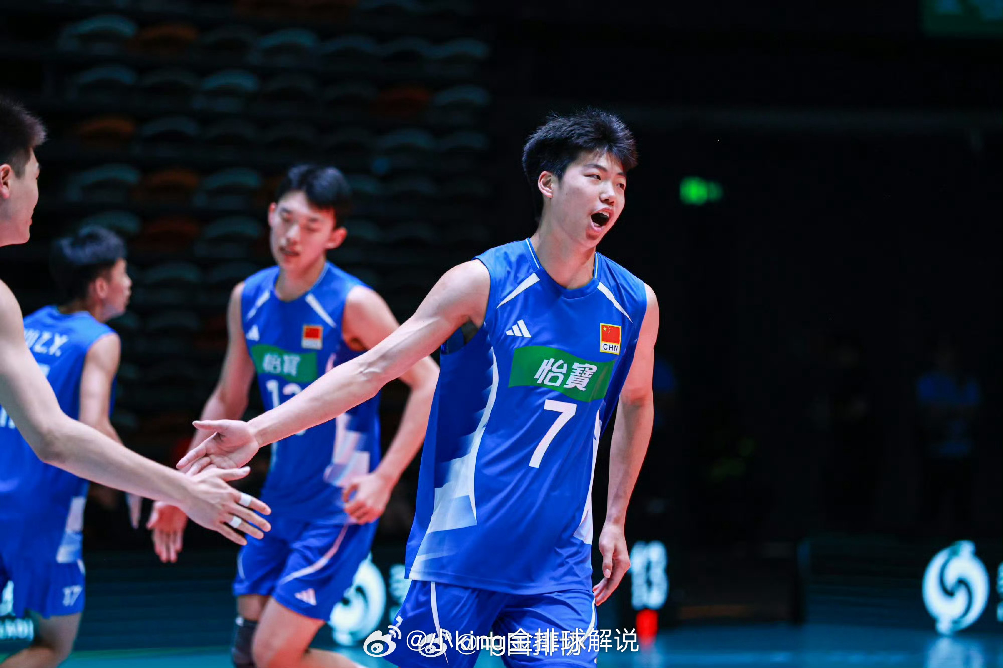 1号主攻邵星霆09/195上海，11号自由人刘星芃09/184山东，7号副攻李晨