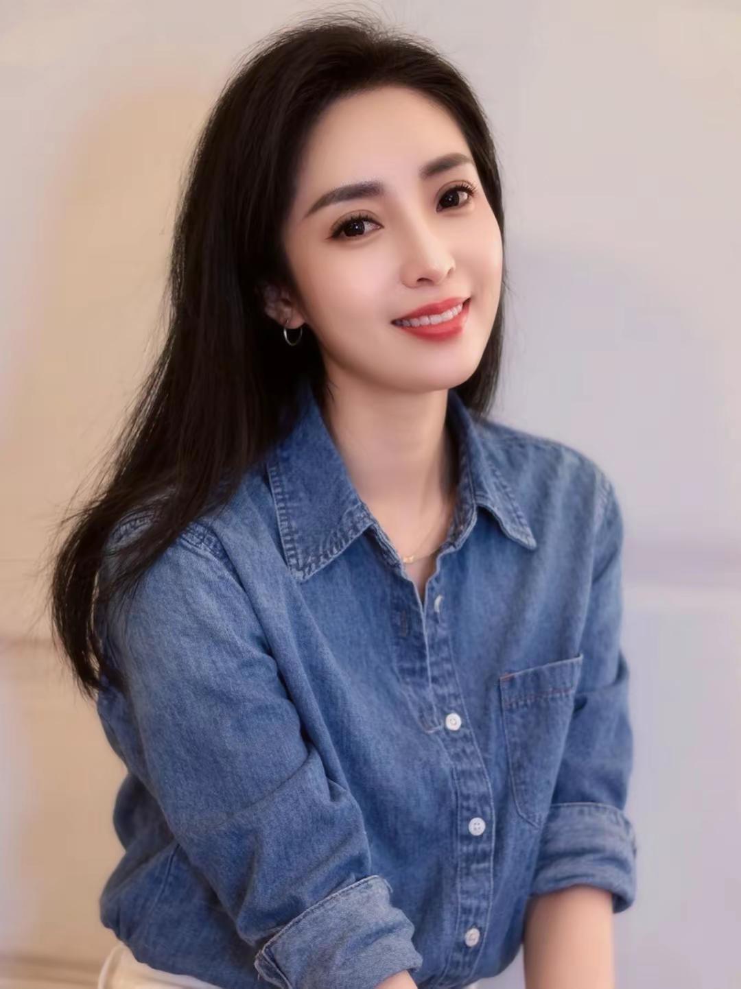 温柔气质大美女 温柔姐范儿