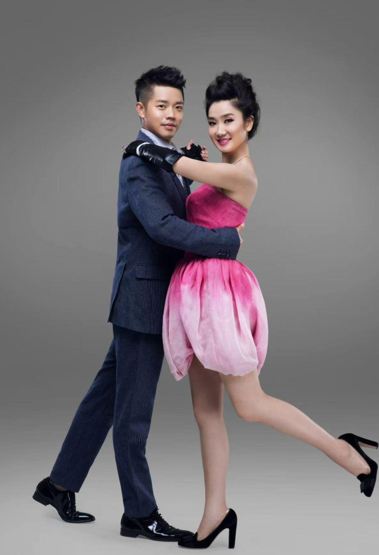 哈哈人逢喜事精神爽！  ，我们在期待！