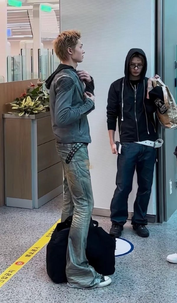 马丁Martin和赵雨凡演我学我男神穿搭 