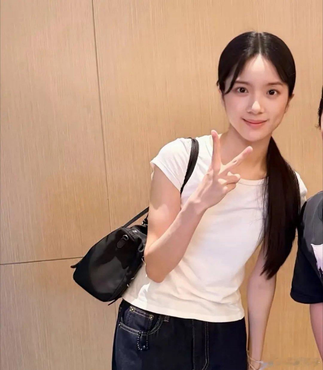 李思潼线下偶遇 