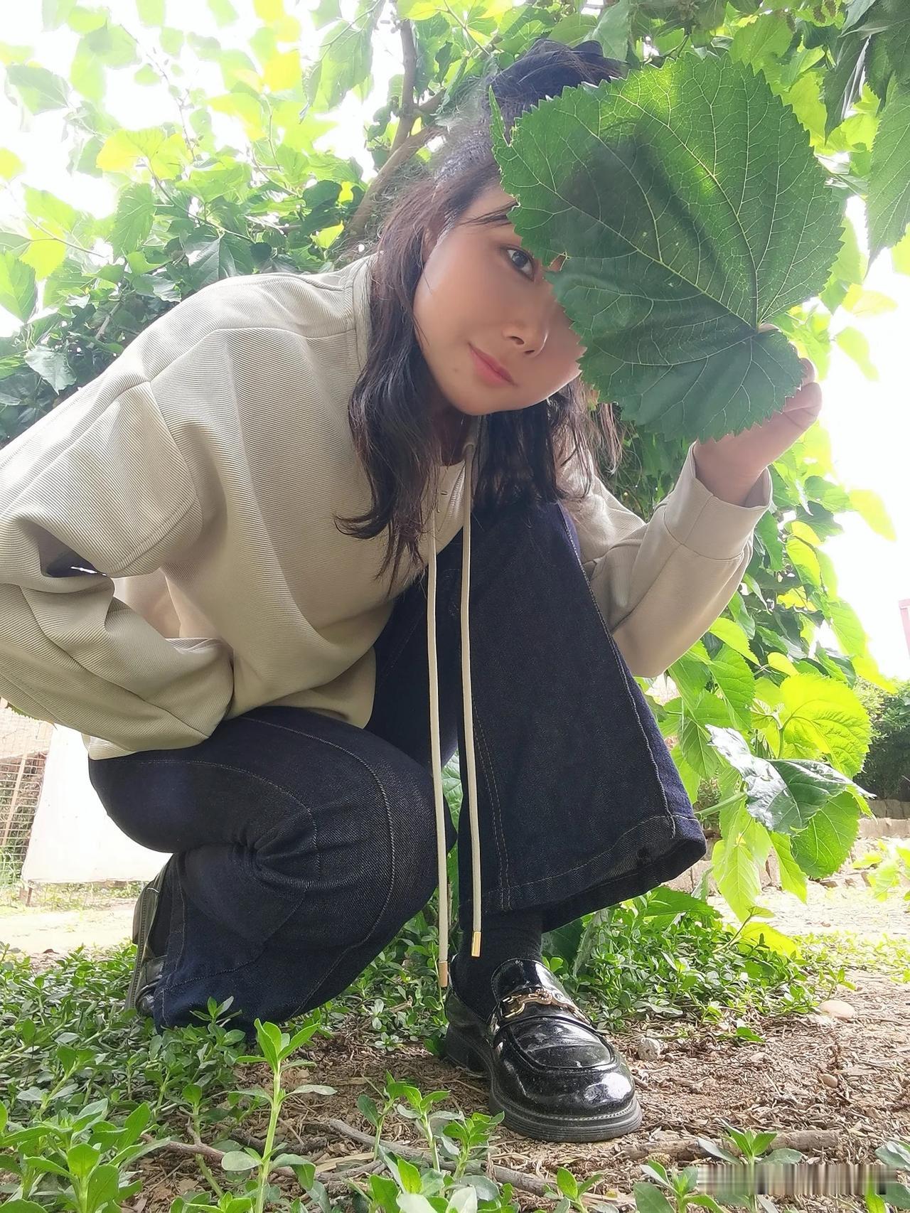 好久没有回胡金店老家了，好想念老家好吃的炸饺子，烧饼，水汽包，还有水蜜桃，上次准