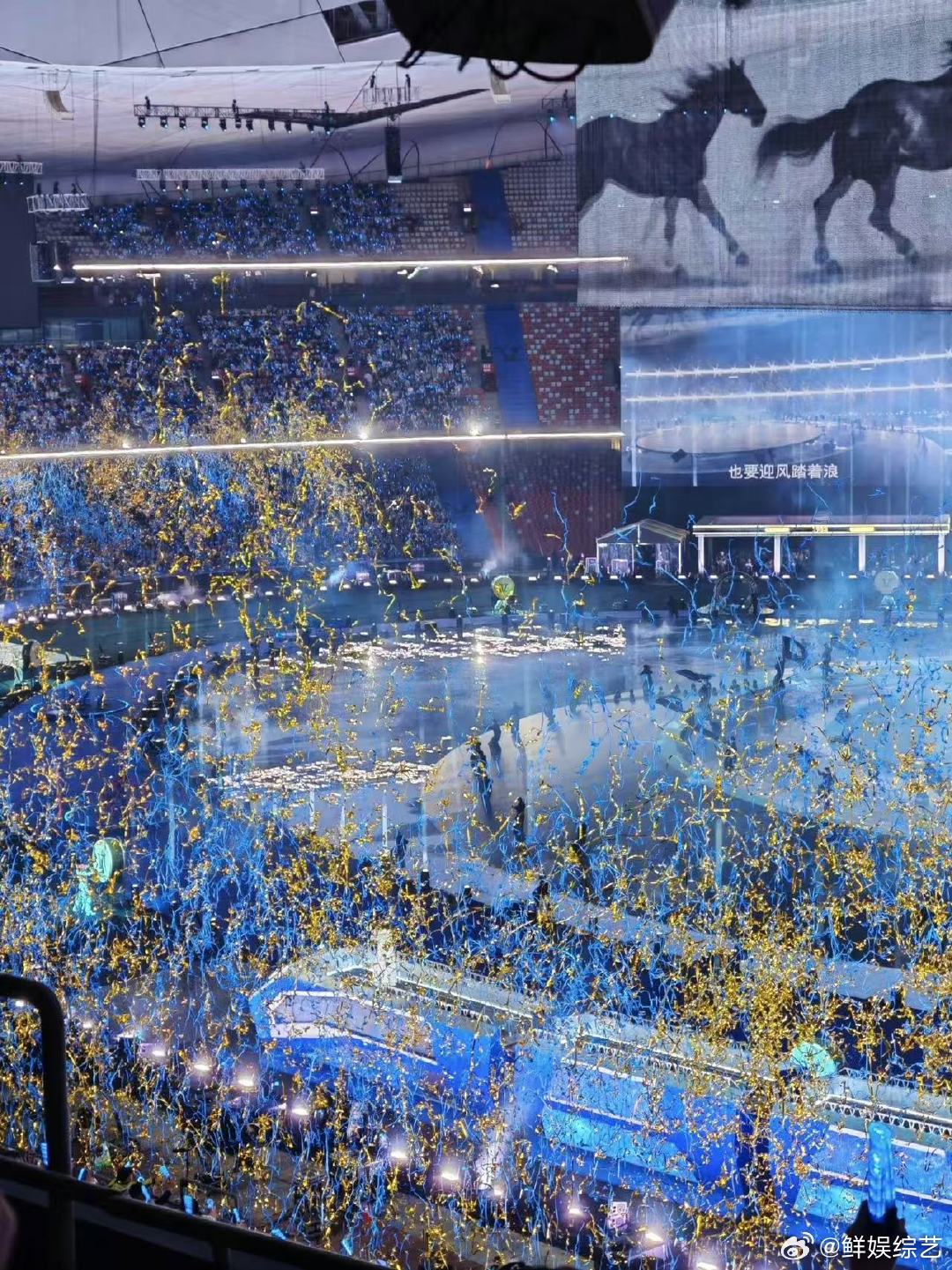 张杰鸟巢演唱会春晚分会场舞台效果拉满，开场惊艳全场，这就是独属于张杰的春晚式舞台