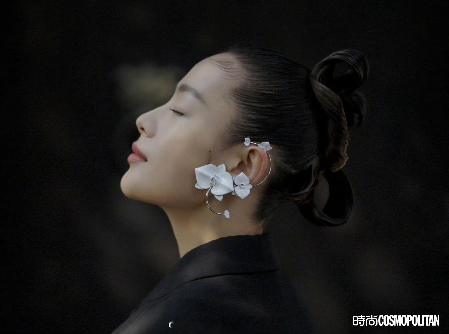 #陈丽君化妆师曝化越剧妆很疼#陈丽君化妆师曝化越剧妆很疼，甚至化妆时还疼哭过！真