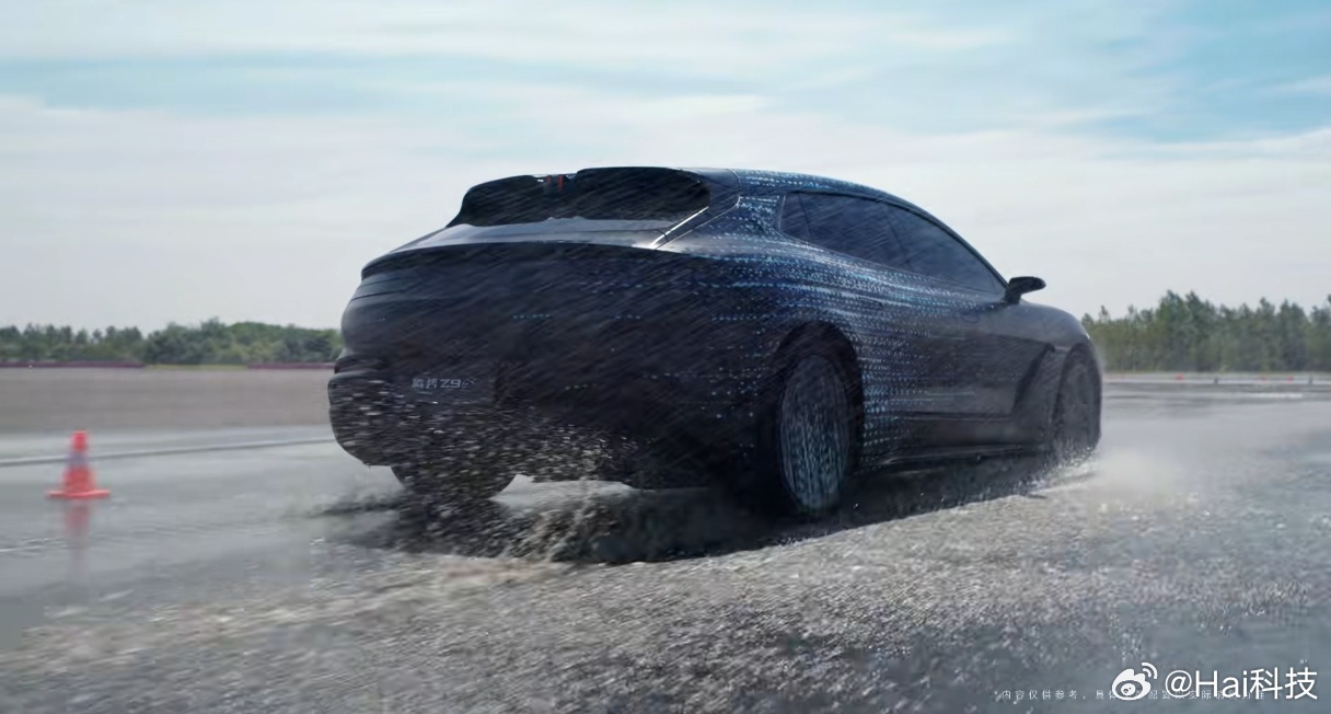 我一直强调的是要实践，别打嘴炮，拿一辆同价位车来横向对比操控，结果我发现老和山老