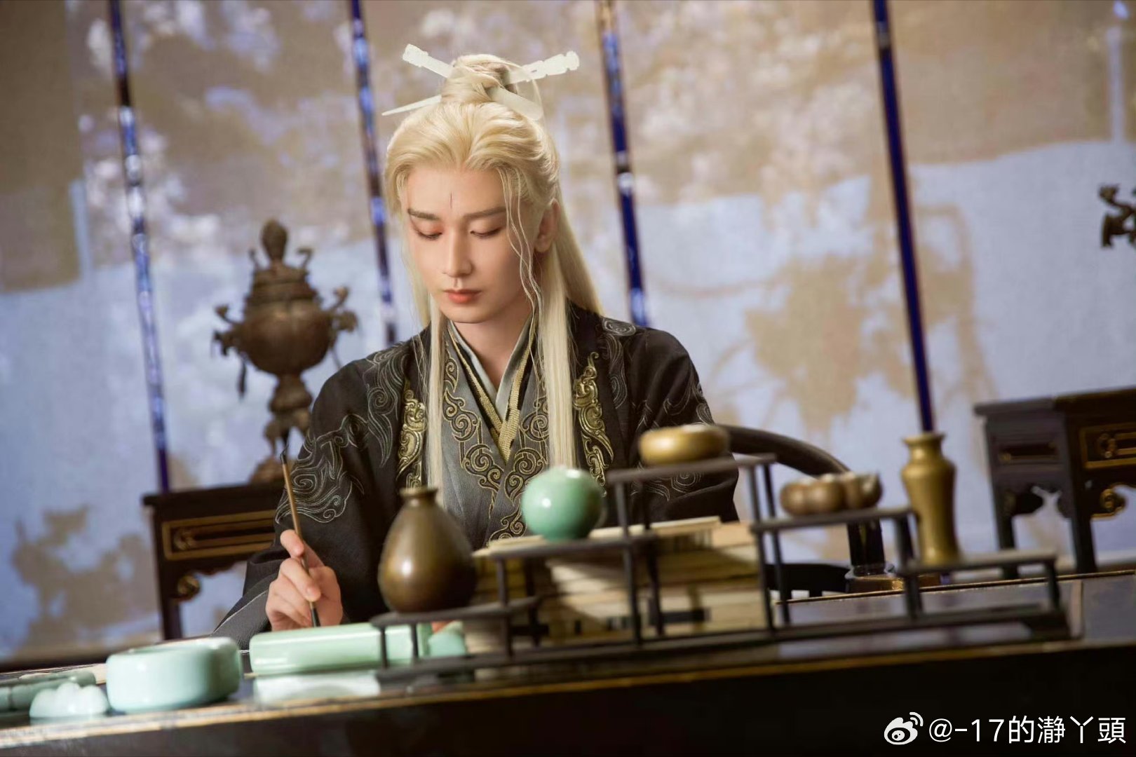 成毅赴山海cy成毅成毅的演技如同沉稳而又开放的土地，孕育着更加美好的未来。成毅｜