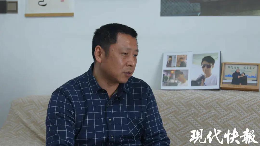 2026年3月的一天，一位父亲赵兴松拿着一张10万元的捐赠证书，露出了欣慰的笑容