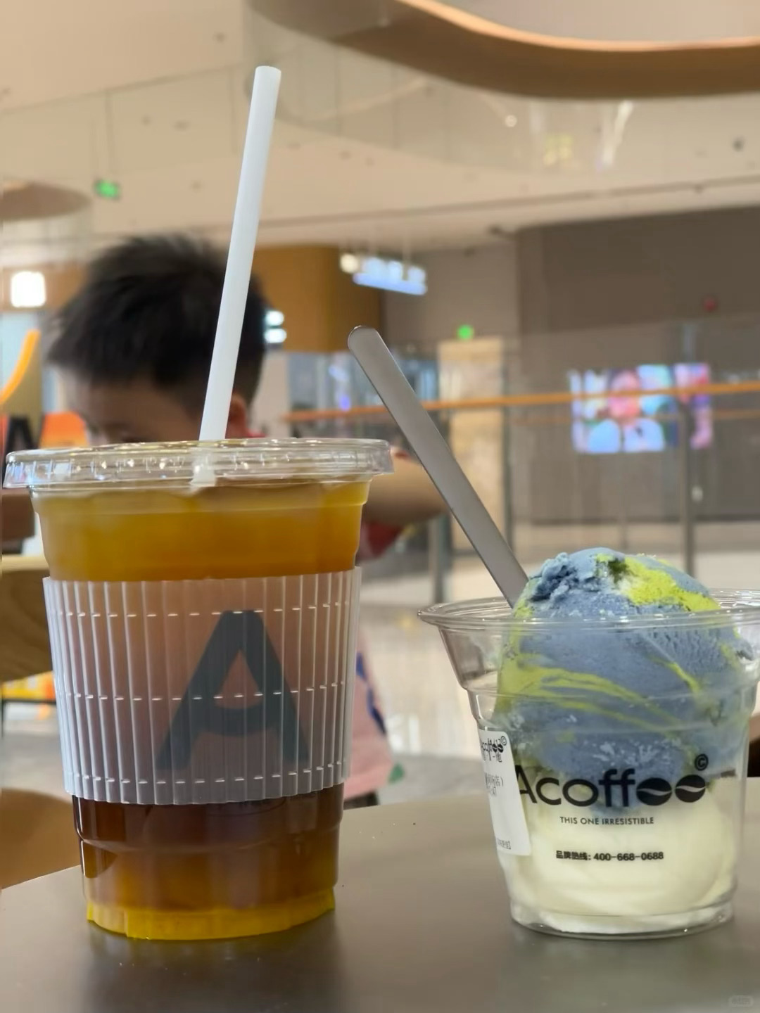 今天都是走分歧，无外乎分歧大小，数字货币最大，但是还有两个一字板的2连板，买不到