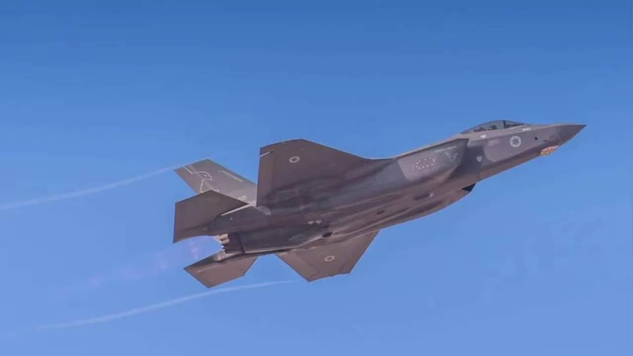 美军F-35隐身战机被命中，伊朗突然从“大沙漠”捡到了新型防空导弹？细节可能全都