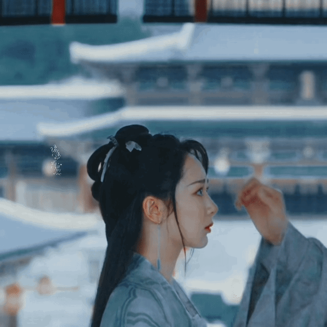 杨紫杨紫 一夜之间，她从天堂跌落地狱，命运多舛的她，抽丝剥茧，探寻谜底，真相就在