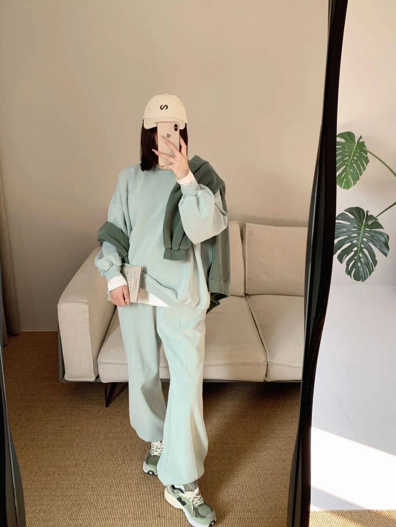 最近看大冰的视频很多，打算买几本
大冰的书看看。