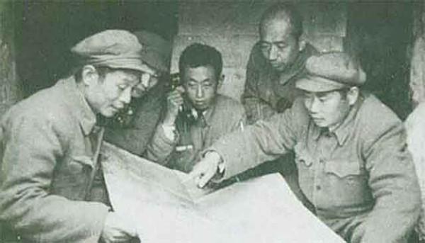 他是飞夺泸定的营长，却被当“汉奸”批斗二十年，杨得志登门见其惨状，当场写下一行字