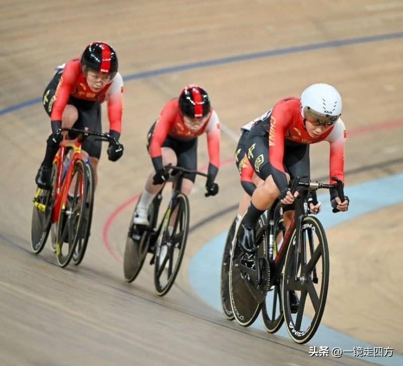 亚洲场地自行车锦标赛在菲律宾开战，首日比赛中国队收获五项冠军，其中，由陈凝、龚现