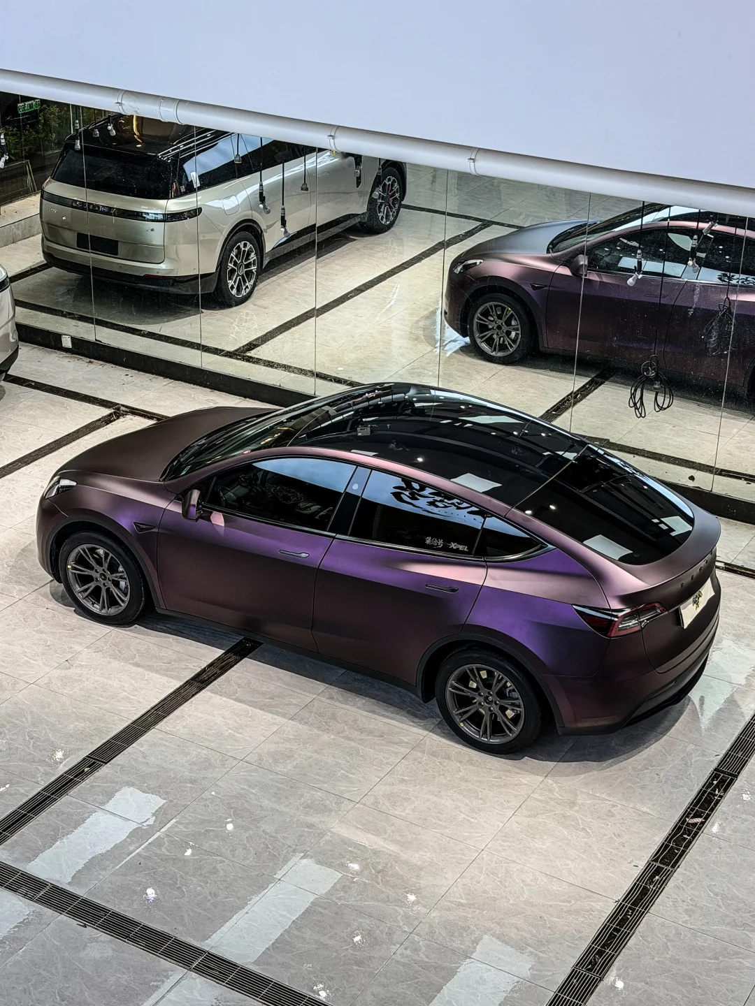 一出手就是天花板，特斯拉算你有品