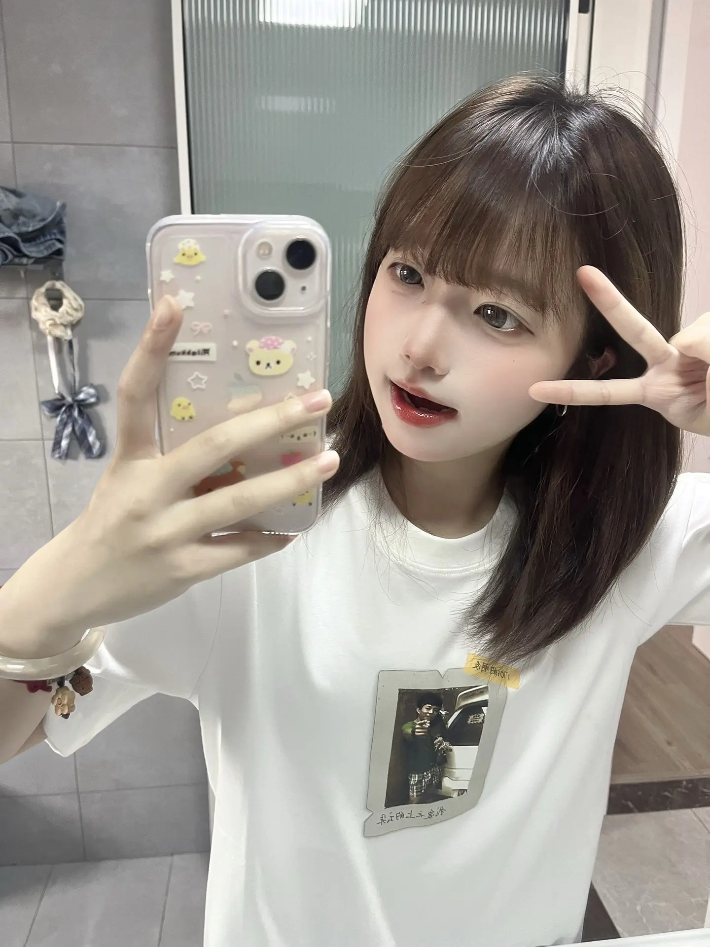 已经穿上了赵雷给我选的衣服了 保持理智