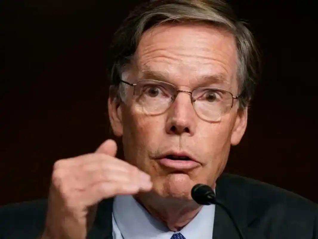 美前驻华大使伯恩斯这算盘打得太响，竟撺掇特朗普联合日、韩、菲、澳、印等盟友拉帮结