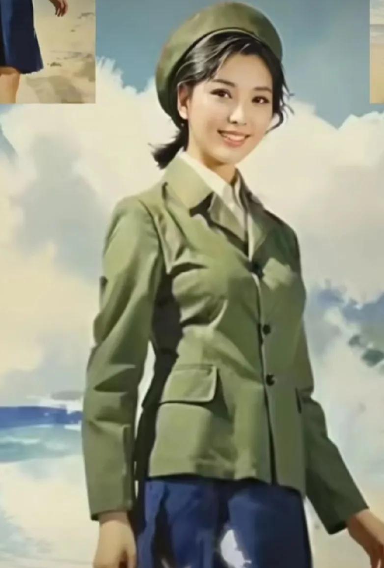 就喜欢这种美，天然无雕饰，端庄纯朴中流淌着净雅，温润和柔韧，外在的只是那么一点，