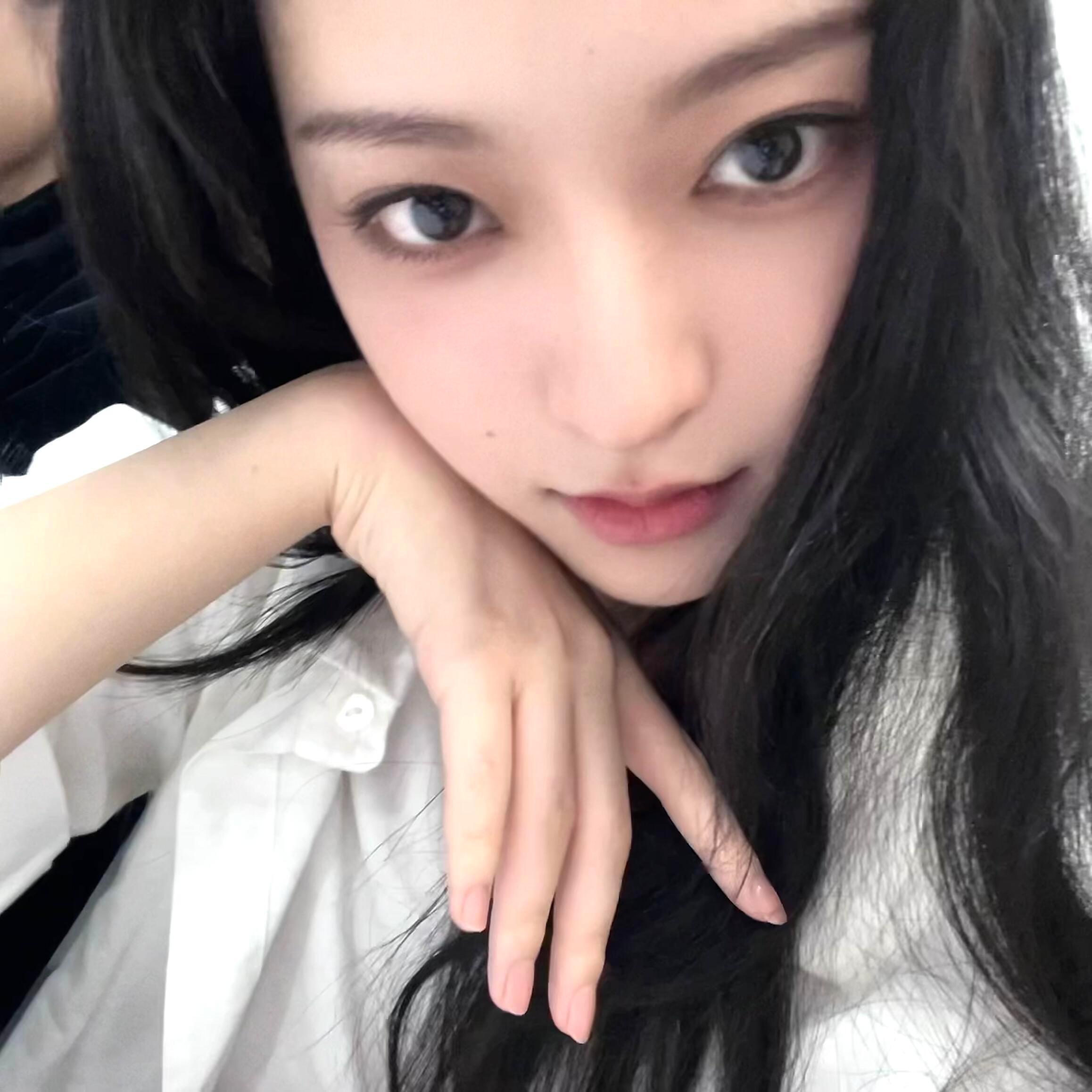 杨舒伊最美证件照女孩演古装了曾经的最美证件照杨舒伊也出道了 当年那张证件照让全网