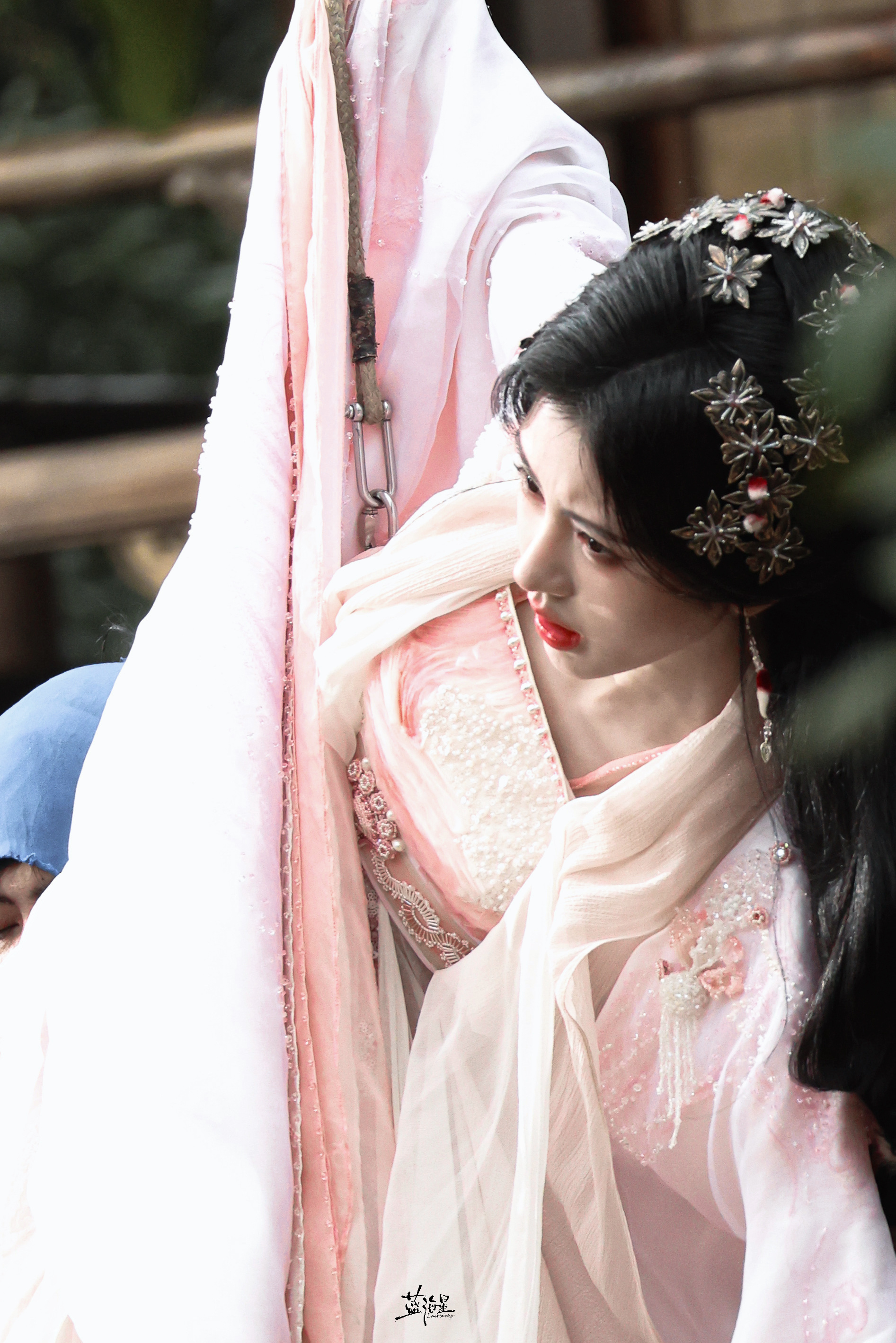 鞠婧祎万花世界 jjy 鞠婧祎苏绿夏你存在于我每一个双手合十的愿望里