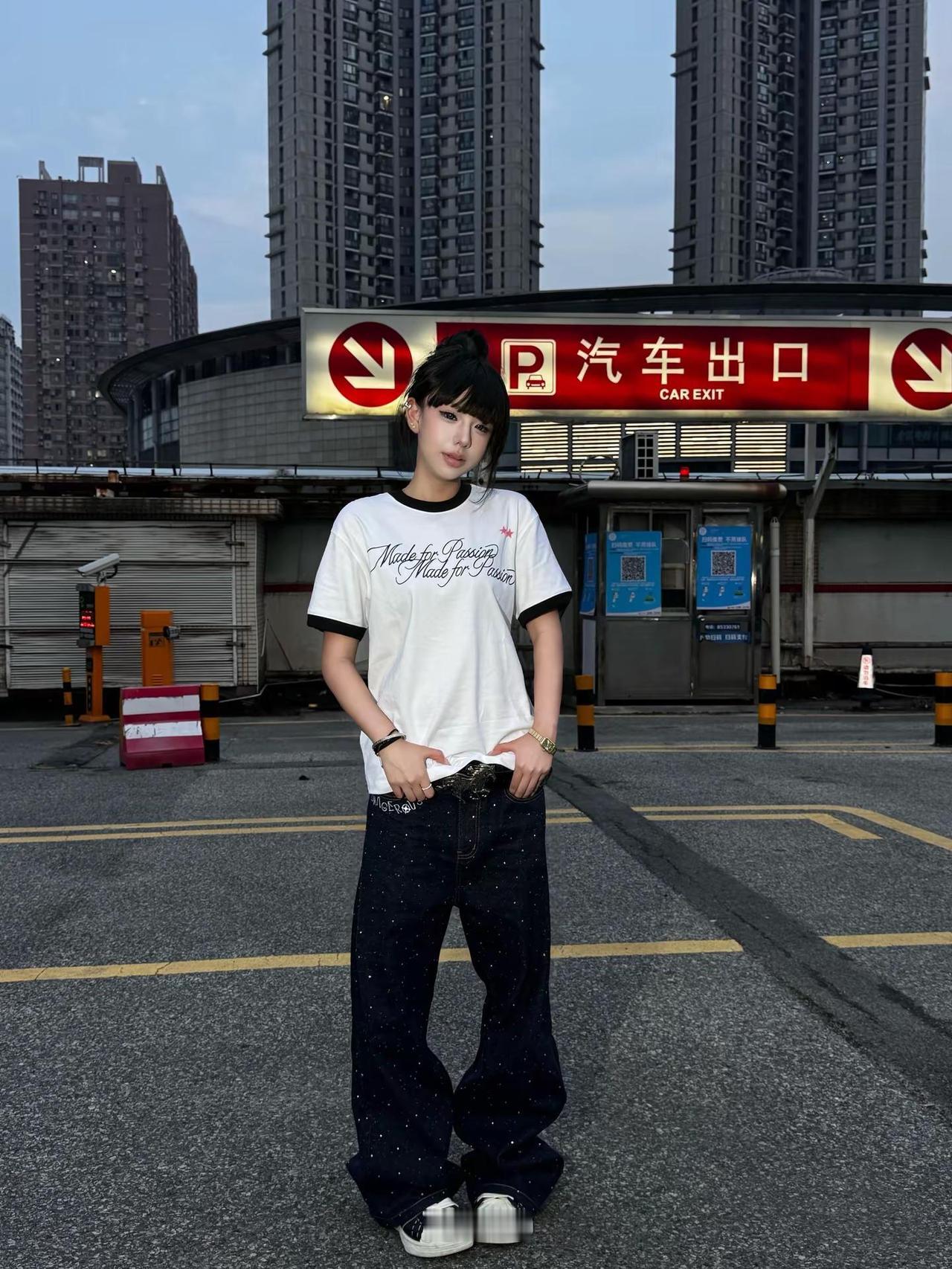 果然一个人淡淡的就会顺顺的。街头ootd 街头休闲ootd 街头穿搭ootd