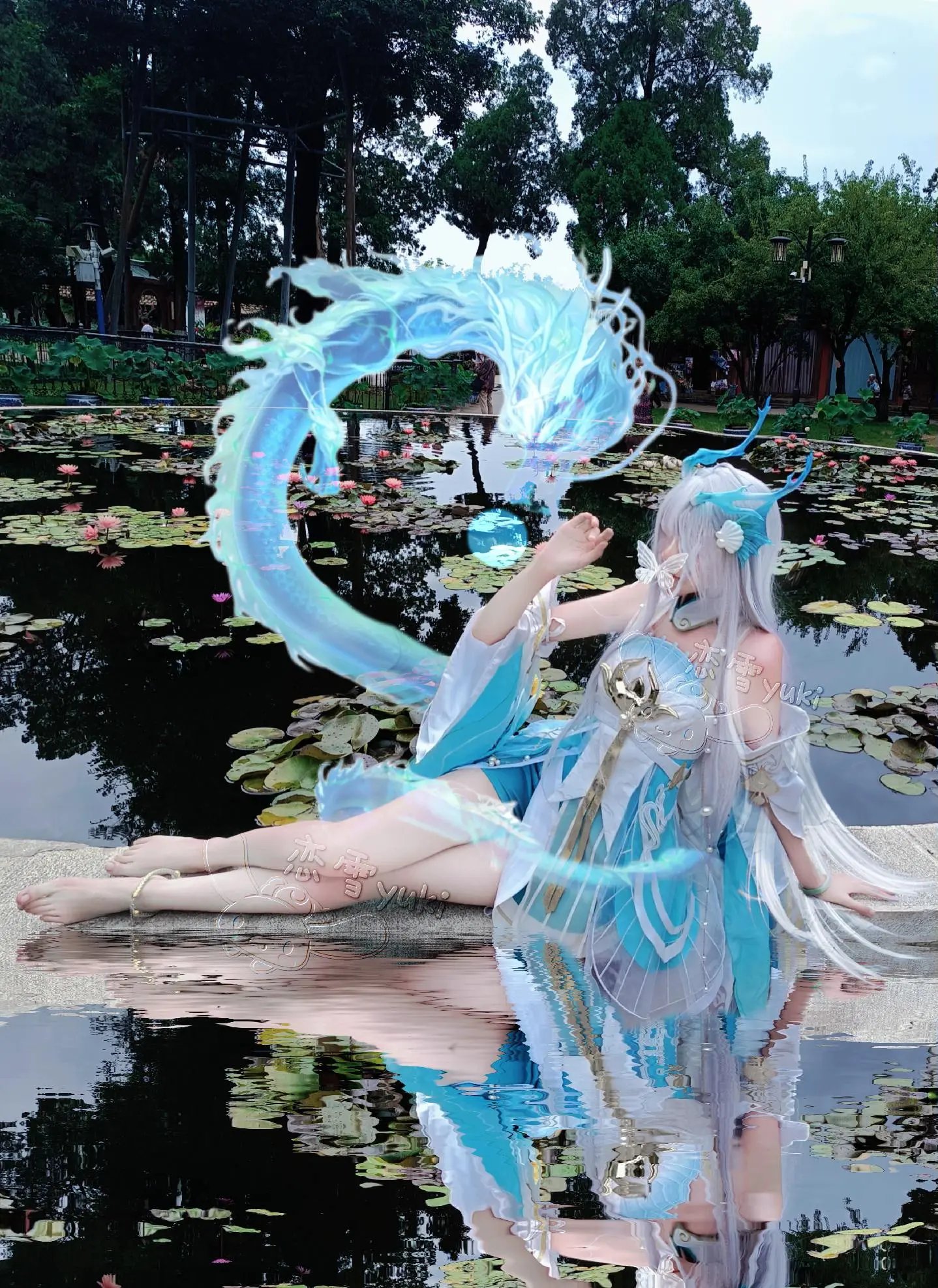 世中逢尔，雨中逢花。西施王者荣耀