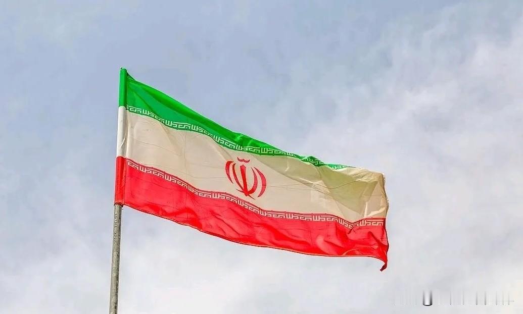 让美国这么一闹，伊朗找到了致富之路！

4月26日，伊朗伊斯兰议会国家安全和外交