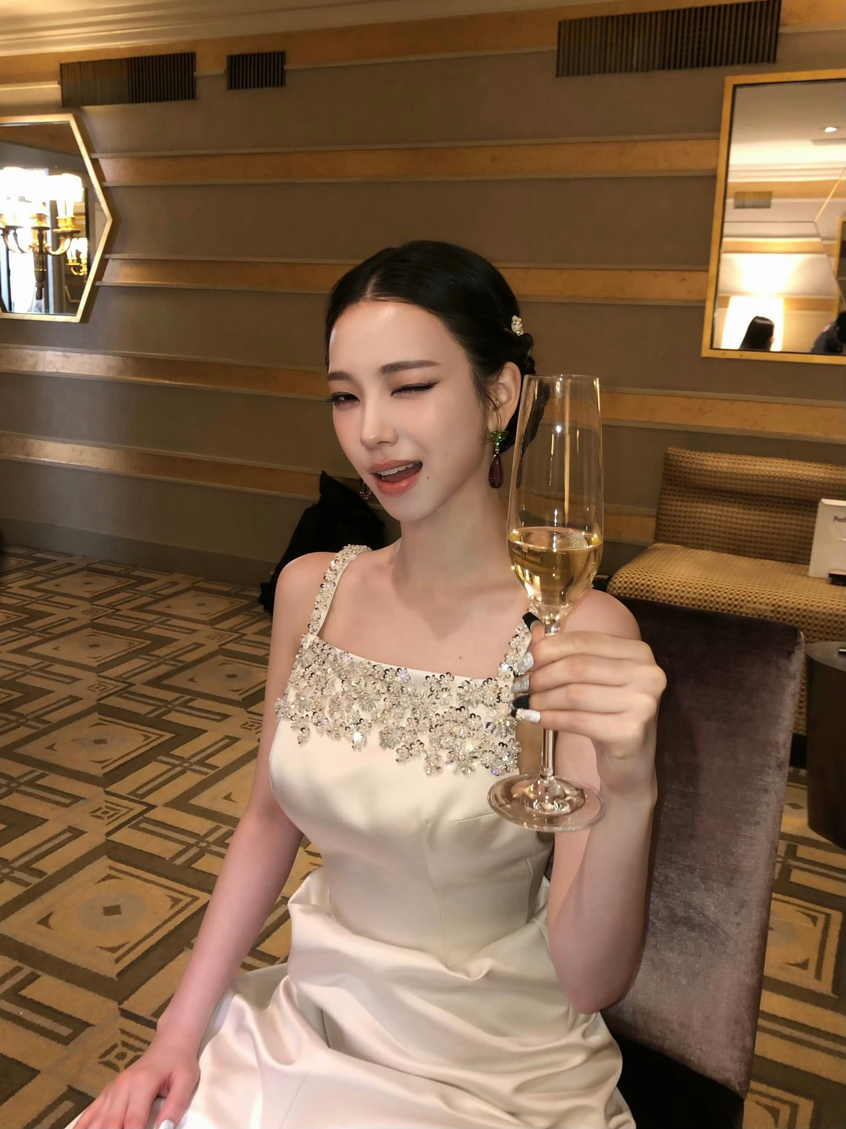 柳智敏学会了闭嘴wink 不再张嘴wink算长大吗 