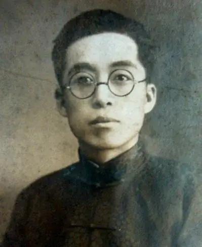 赵泽民（1899—1931）原名赵海楼，黑龙江省双城县东南隅人，满族正白旗出身。