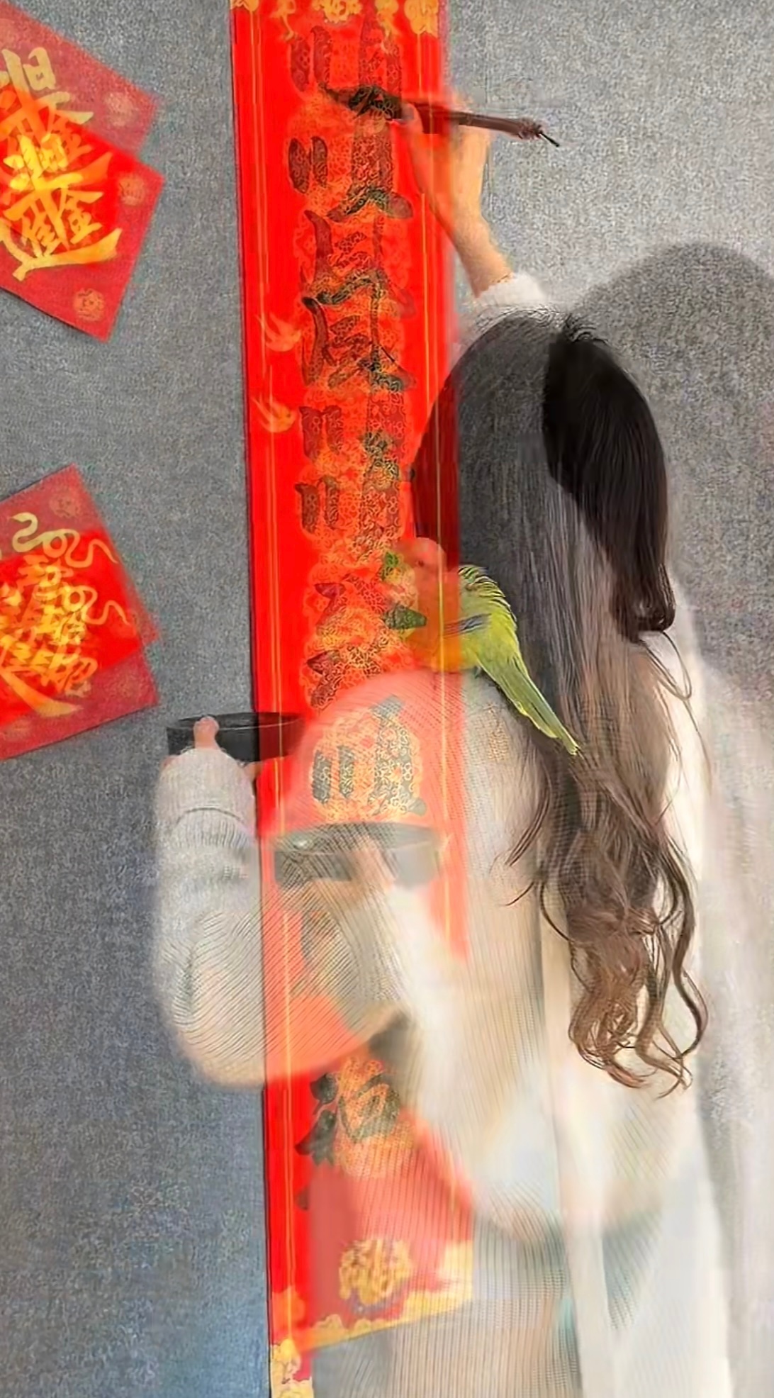 老天太眷顾她了，书法写的那么好，关键人还辣么漂亮，优秀的真是过分了一个人一旦学会