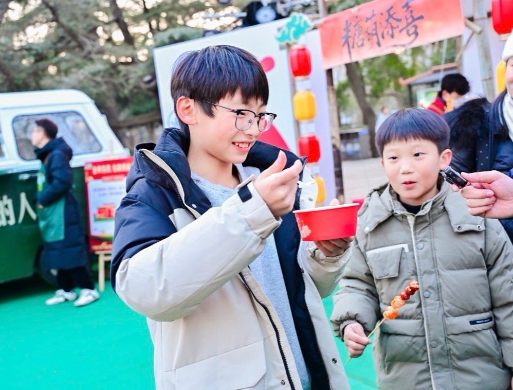 小年吃饺子的含金量还在上升马年第一口福气是济南给的小年至，泉城暖🔥 大明湖畔吃