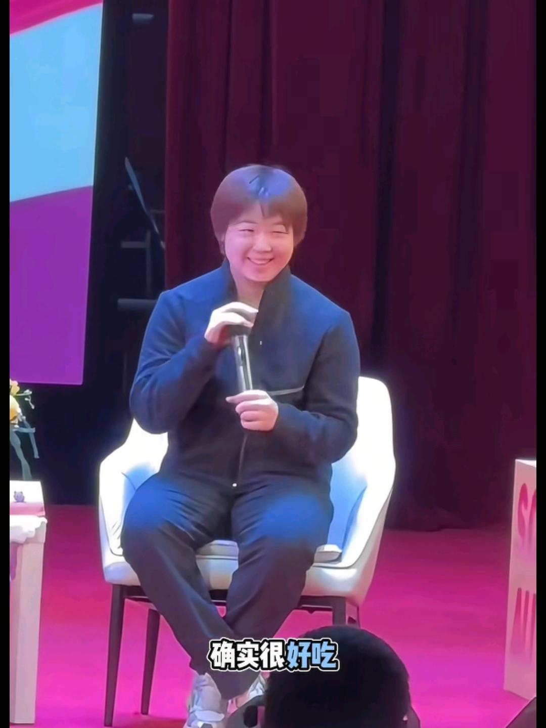 爱吃爱笑的蒯曼
谈到对广州华南农业大学的第一印象，蒯曼说东西很好吃，校园很大，比