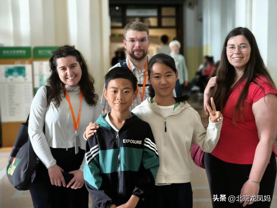 分享一下我家娃免费练口语的方法，我家11岁龙凤胎用这个方法顺利拿到了FCE卓越。
