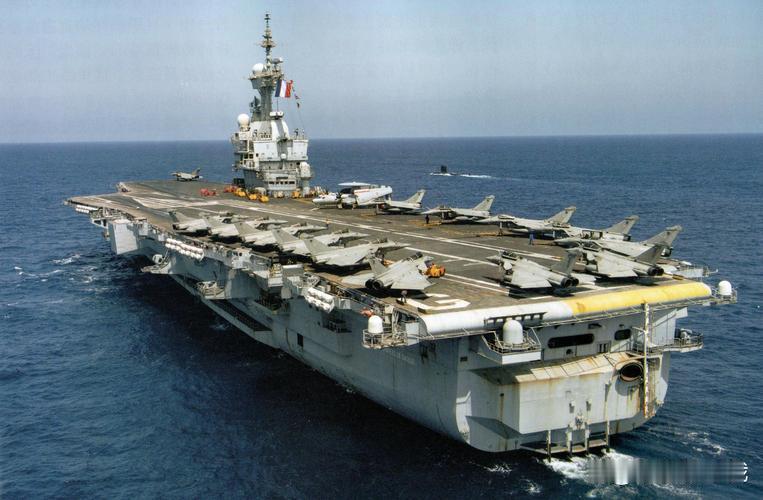 法国核航母突袭北大西洋！20国重兵集结，暗线藏不住了。

1月28日，法军参谋部