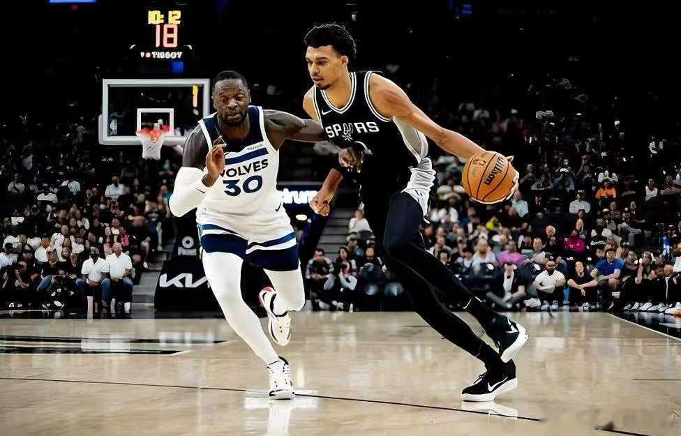 104-102！文班11帽创季后赛历史纪录，华子复出20分森林狼1-0马刺北京时