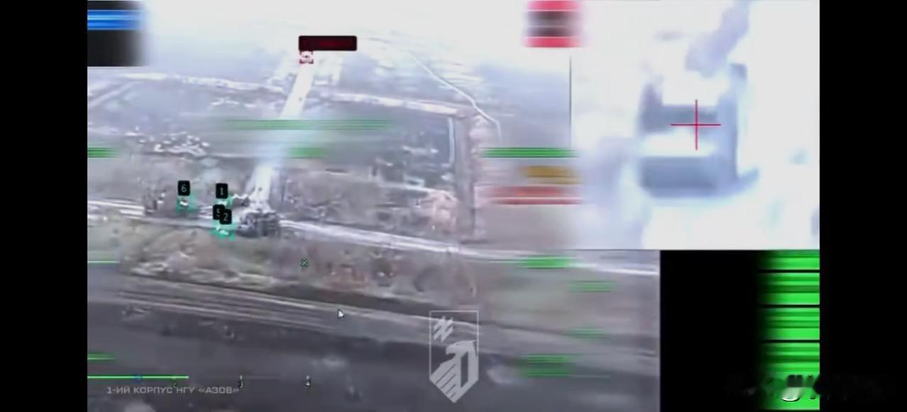 乌军无人机装备智能瞄准系统，稳准狠！
乌克兰国防部表示:目前，乌克兰攻击型自杀无