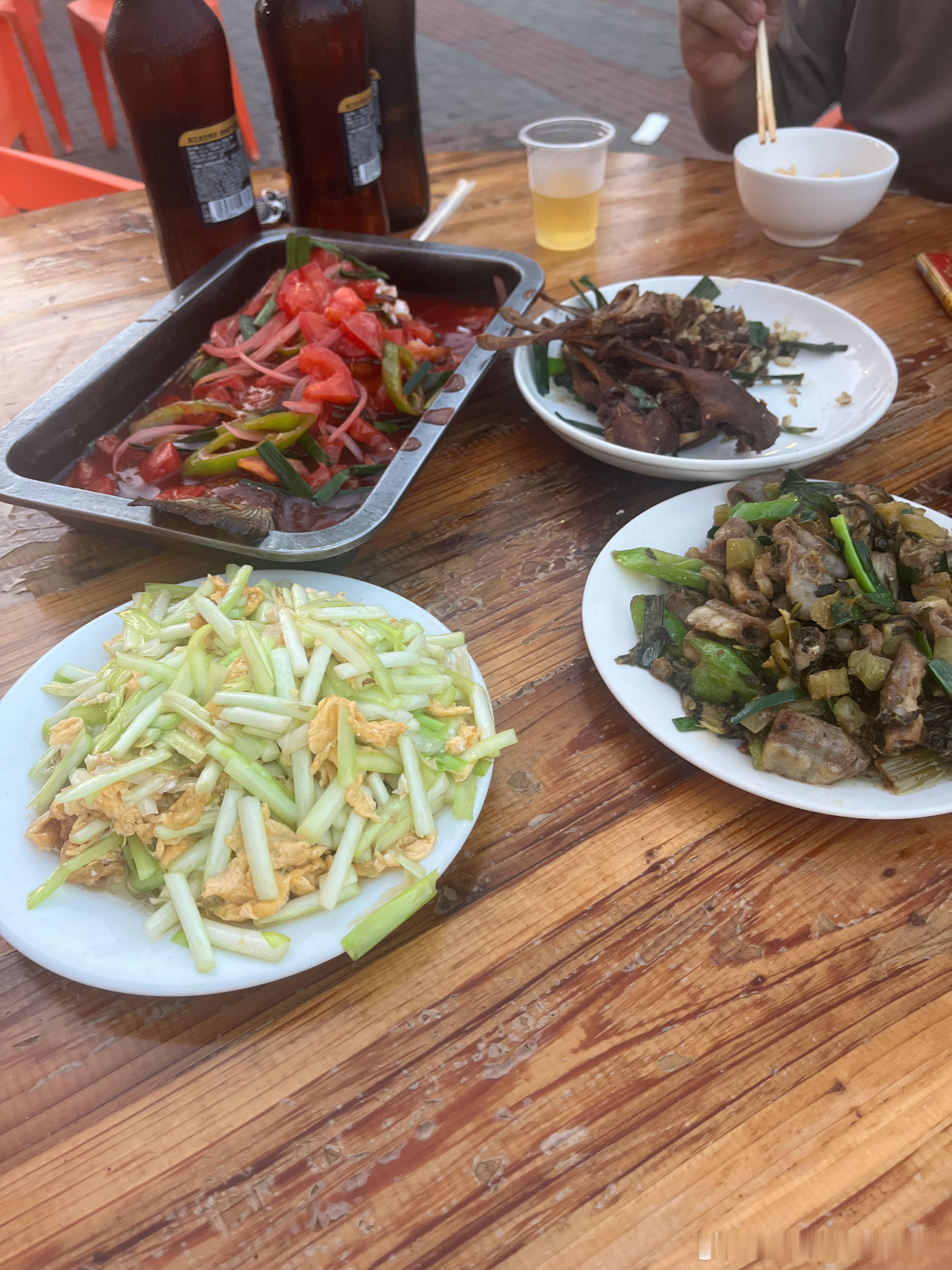 这个天还得是啤酒降降温 